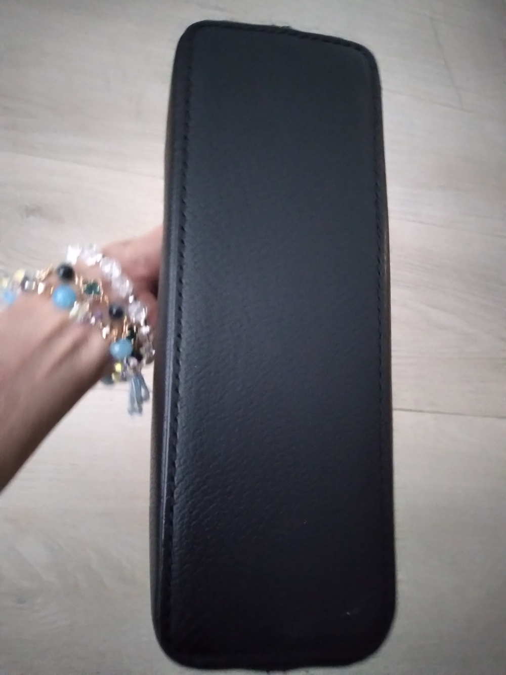 Kate Spade Black Leather Crossbody with Gold Hardware - Picture 5 of 7